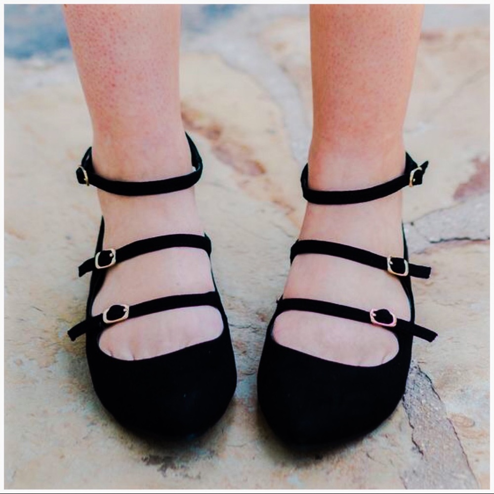 LC Lauren Conrad Black Strappy Ballet Flats 6.5 - Picture 2 of 7
